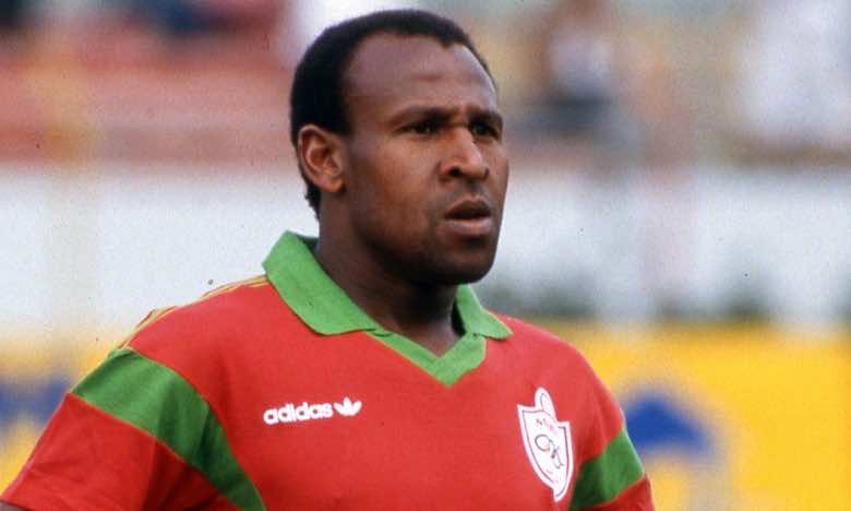 تكريم اللاعب كريمو نجم مونديال مكسيكو 86 في جماعة قروية بتاونات