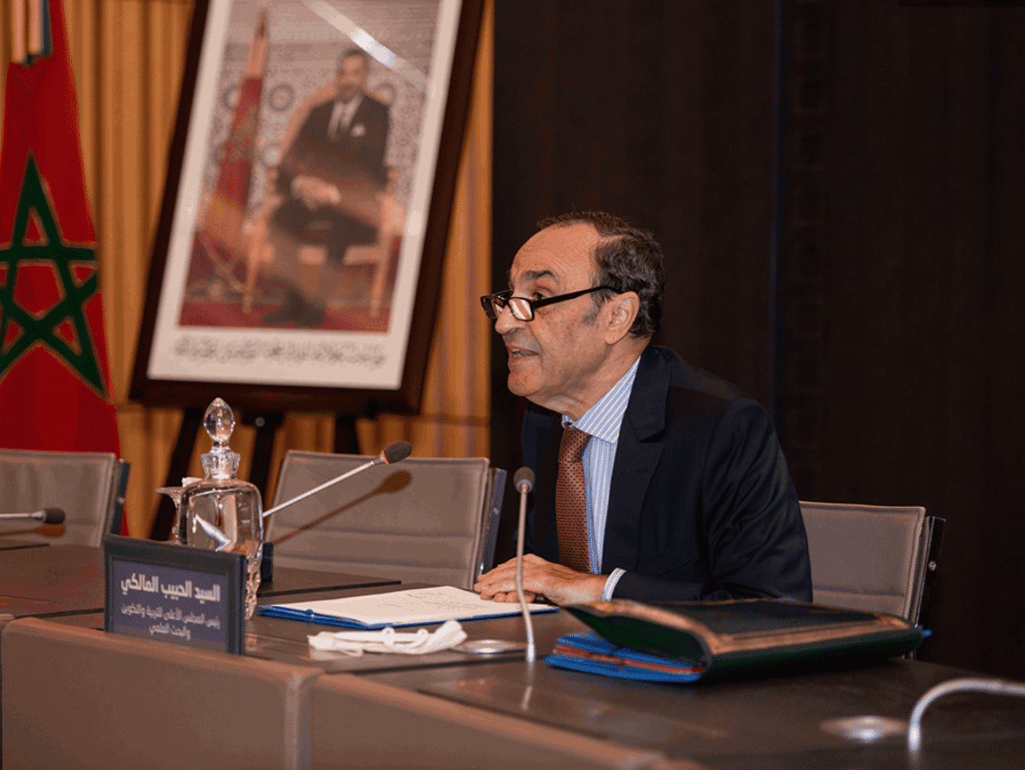 رئيس المجلس الأعلى للتربية والتكوين يحمل جزءا من مسؤولية "اختلالات التوجيه المدرسي" إلى الأسر
