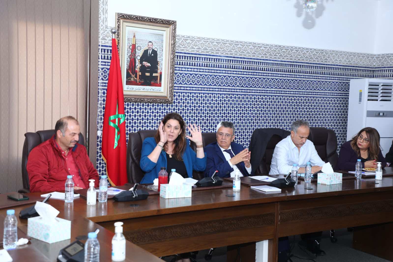 حزب الأصالة والمعاصرة يطالب أخنوش بـ"حوار فعال" مع وزرائه في أحدث توتر داخل التحالف الحكومي (بيان)