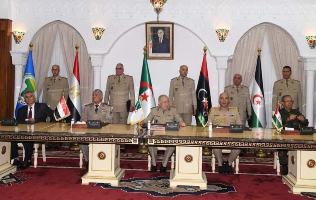 الجزائر تورط الجيش المصري في لقاء قائد بميليشيا البوليساريو