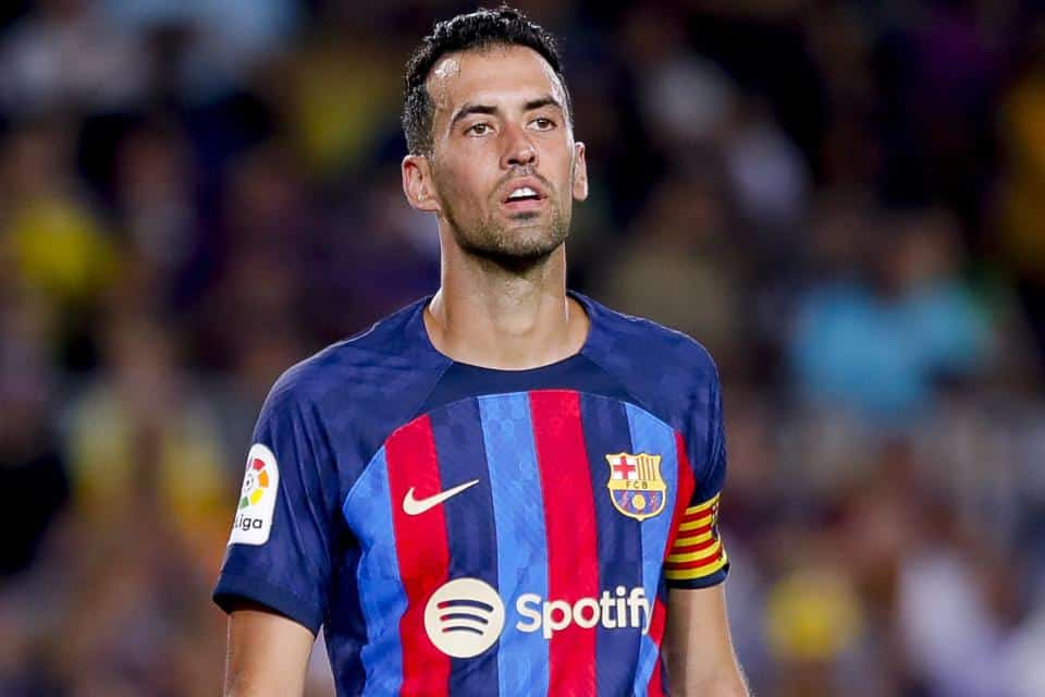 سيرجيو بوسكيتس يعلن رحيله عن برشلونة الصيف المقبل