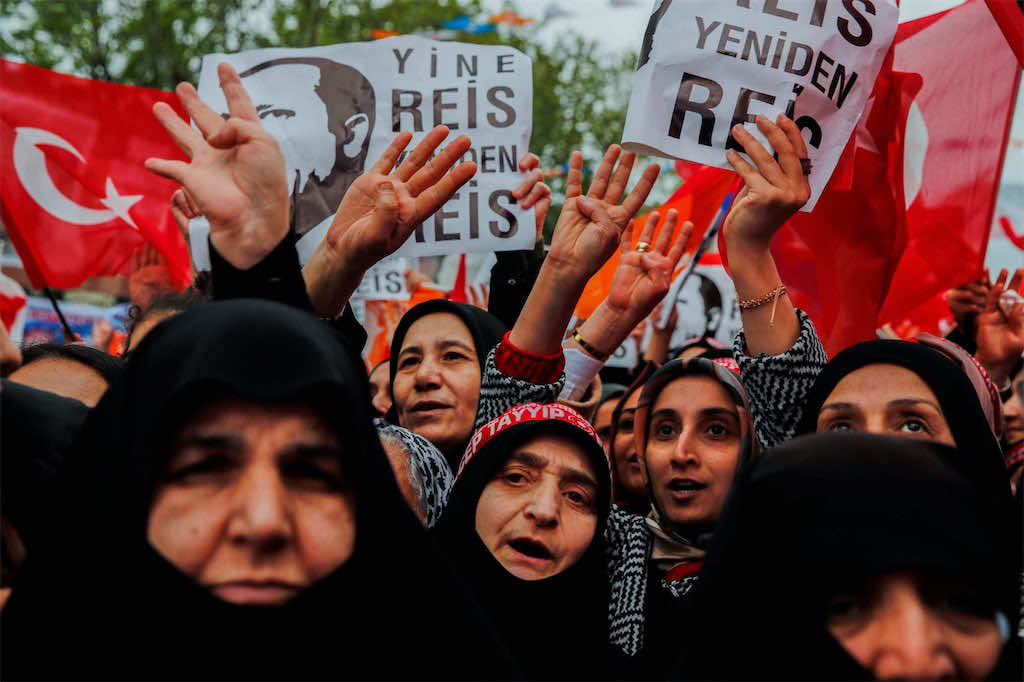 رئيس المجلس الأعلى للانتخابات في تركيا يعلن تقدم رجب طيب أردوغان ولكن الأمور لم تحسم بعد