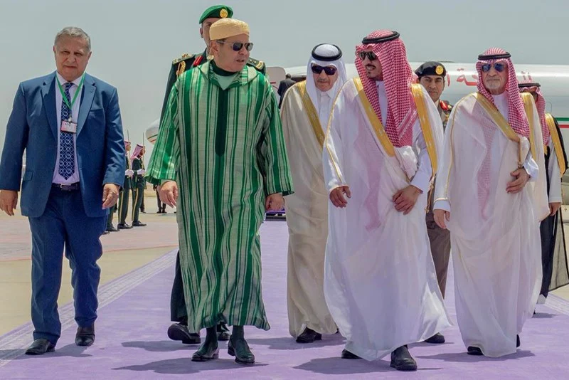 الأمير مولاي رشيد يصل جدة للمشاركة في القمة العربية