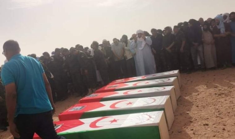 البوليساريو تنظم مراسيم دفن القيادي حمودي وأربعة من مرافقيه سقطوا في ضربة جوية مغربية – اليوم 24