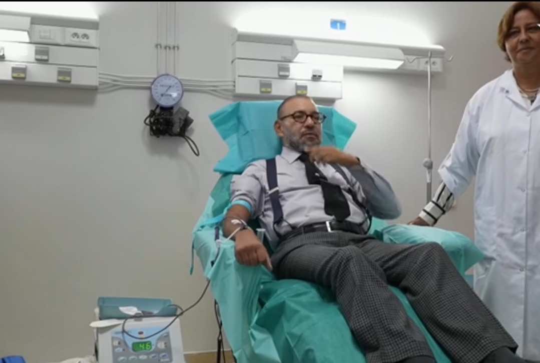 الملك محمد السادس يتبرع بالدم لفائدة المصابين في الزلزال