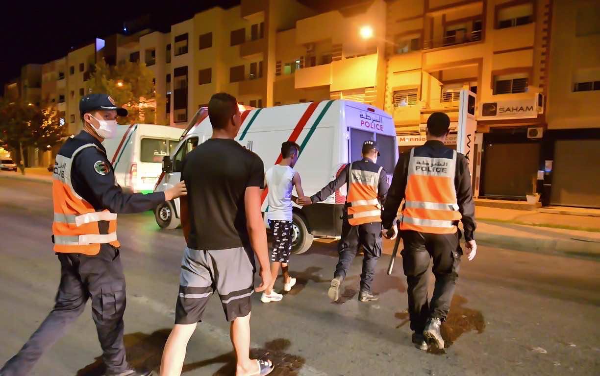 الشرطة تعتقل مشجعين لفرق كرة قدم بالدار البيضاء إثر أعمال الشغب