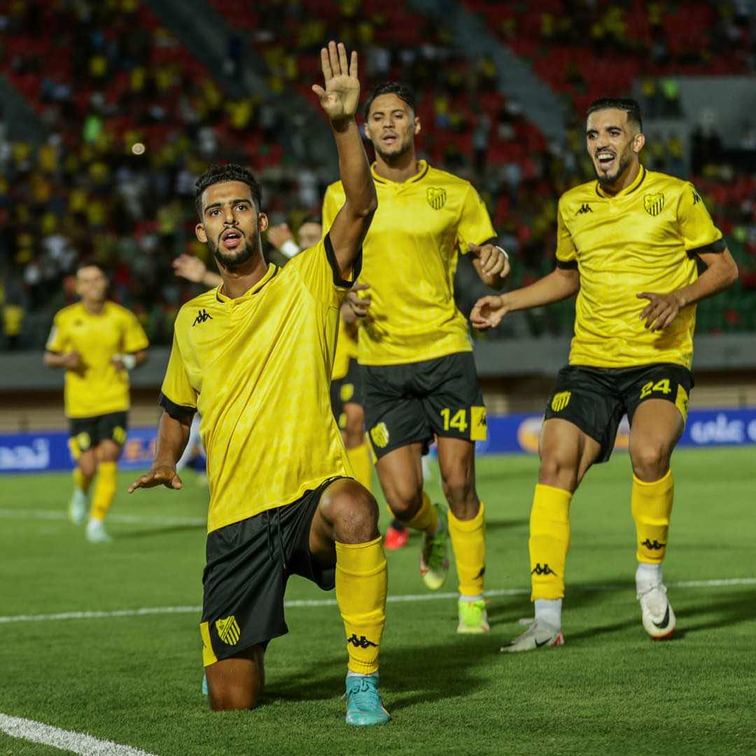 البطولة: المغرب الفاسي ينفرد بالصدارة عقب انتصاره على مولودية وجدة بثلاثة أهداف لهدف