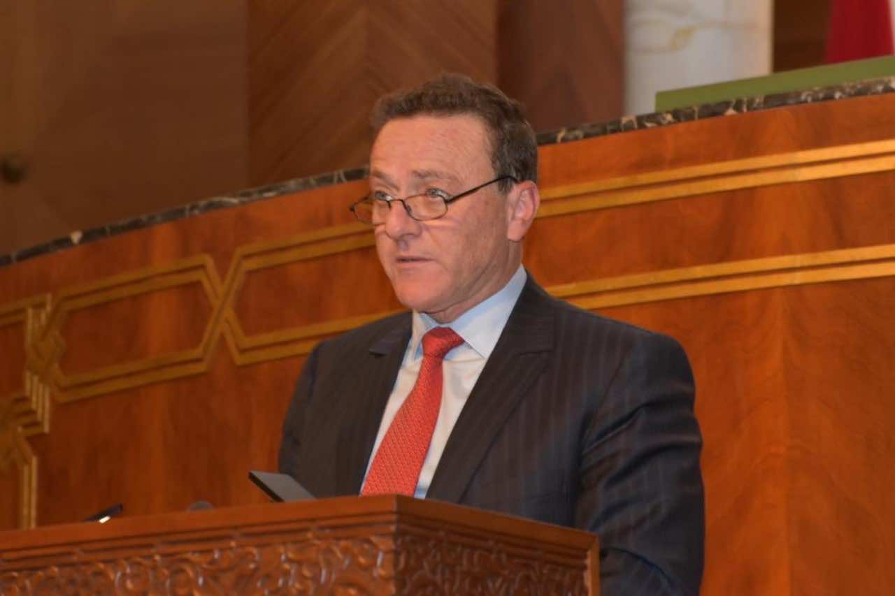 وزير النّقل يُبرر ارتفاع ثمن تذاكر الرحلات البحرية والجوية بـ"ارتفاع أسعار الطاقة"