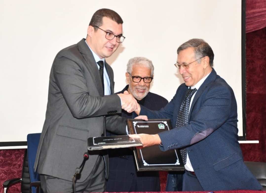 توقيع اتفاقية شراكة بين ترانسبرانسي المغرب ونادي قضاة المغرب لتعزيز الشفافية