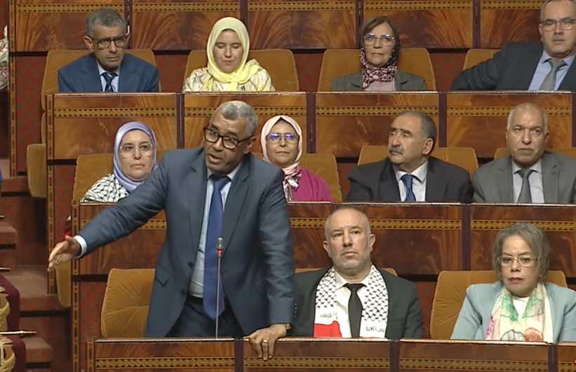 "البيجيدي" يرغب باستدعاء وزيري الداخلية والخارجية إلى البرلمان لمناقشة "مقذوفات السمارة"