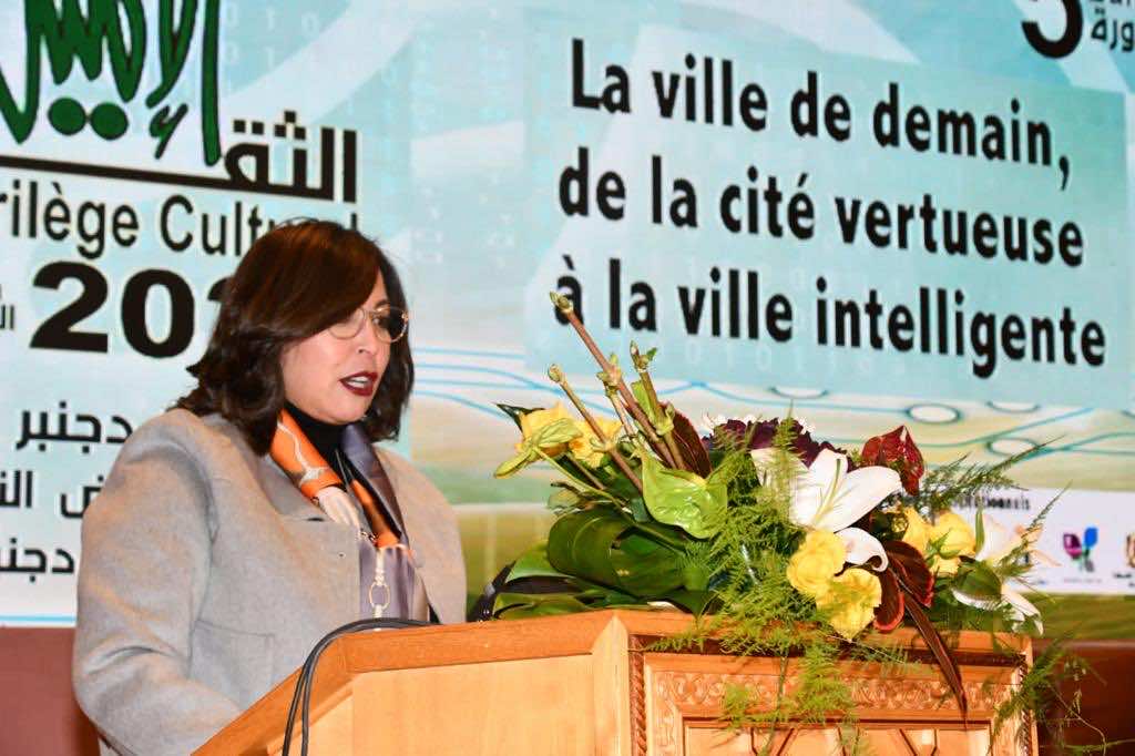 عمدة الرباط تتحدث عن "عاصمة ذكية" بينما يتخبط مجلسها في الانقسامات