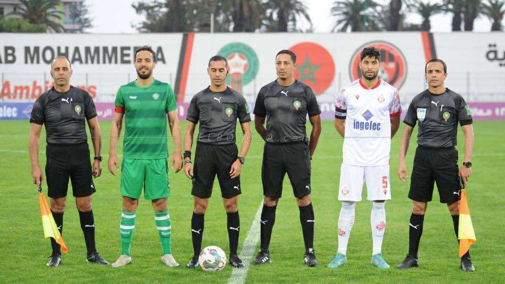 مولودية وجدة يحتج "بشدة" على طاقم تحكيم مباراته أمام الوداد البيضاوي