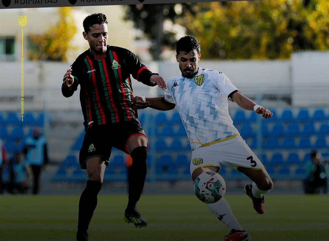 البطولة: الجيش الملكي ينفرد بالصدارة عقب الانتصار على المغرب الفاسي بثلاثة أهداف لهدف 