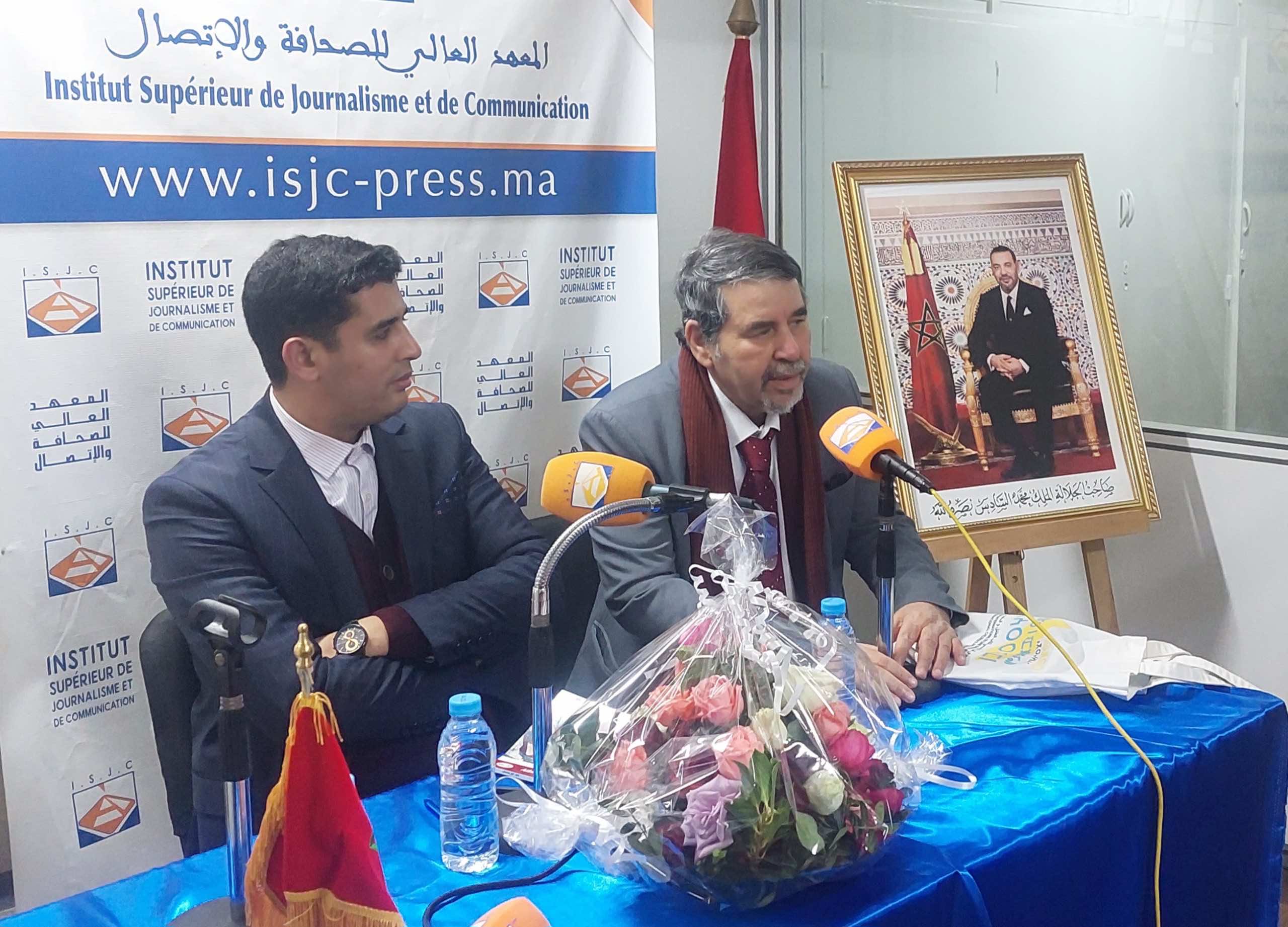 السوسيولوجي الشراك: نعيش عصر الفراغ والقارئ المغربي في حالة دهشة وجاذبية نحو التفاهة