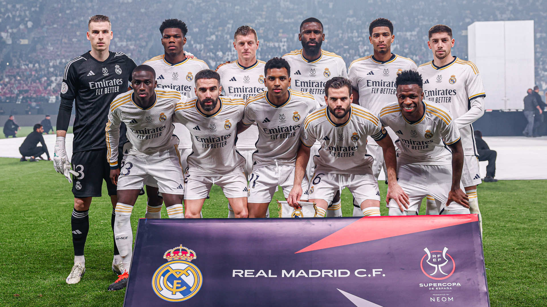ريال مدريد بطلا للسوبر الإسباني للمرة 13 في تاريخه عقب الانتصار على غريمه التقليدي برشلونة