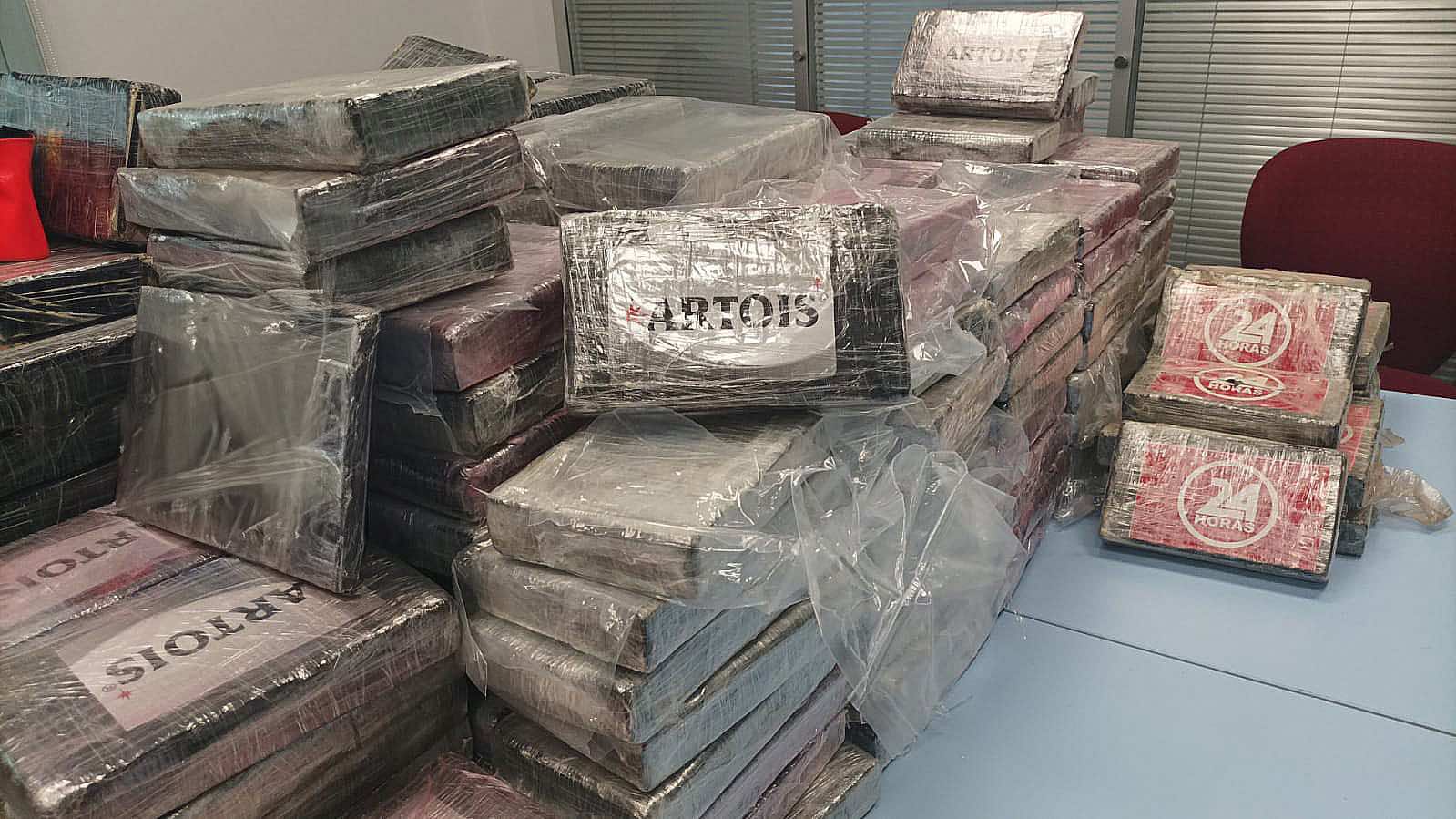إحباط تهريب  362,9 كلغ من مخدر الكوكايين بمعبر الكركارات