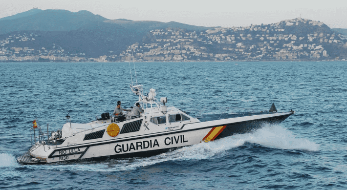 وزير الداخلية الإسباني فكك وحدة خاصة لمكافحة المخدرات "بعد تقرير يشكك في تعاون المغرب"