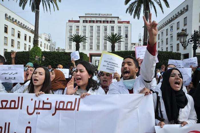 الممرضون يستأنفون الاحتجاج مع وصول الحوار مع وزارة الصحة إلى الباب المسدود