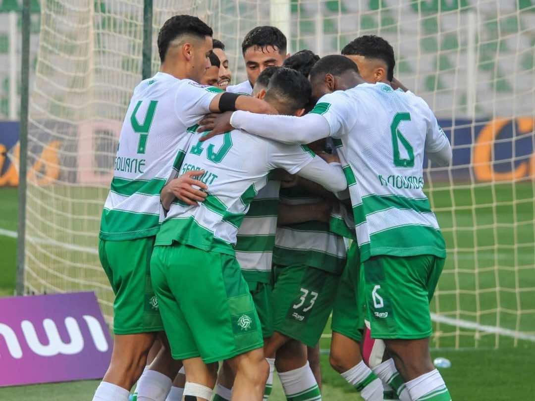 البطولة... مولودية وجدة يعود بنقطة من ملعب أدرار عقب تعادله الإيجابي مع حسنية أكادير