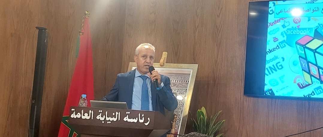مسؤول قضائي يحذر من انتشار أزيد من 100 موقع إباحي مغربي بالدارجة
