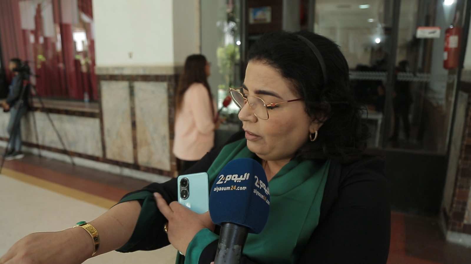 مستشارة تشكو اعتداء قطة إلى عمدة الدار البيضاء (+فيديو)