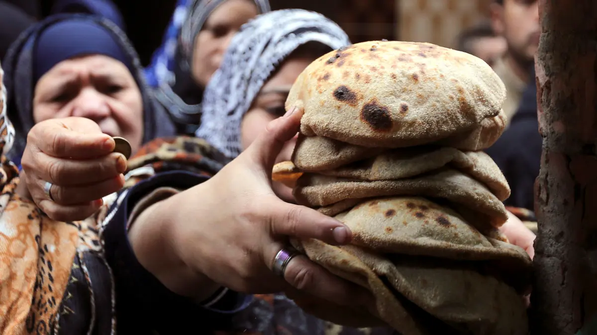 الحكومة المصرية ترفع سعر الخبز المدعوم لأول مرة منذ عقود