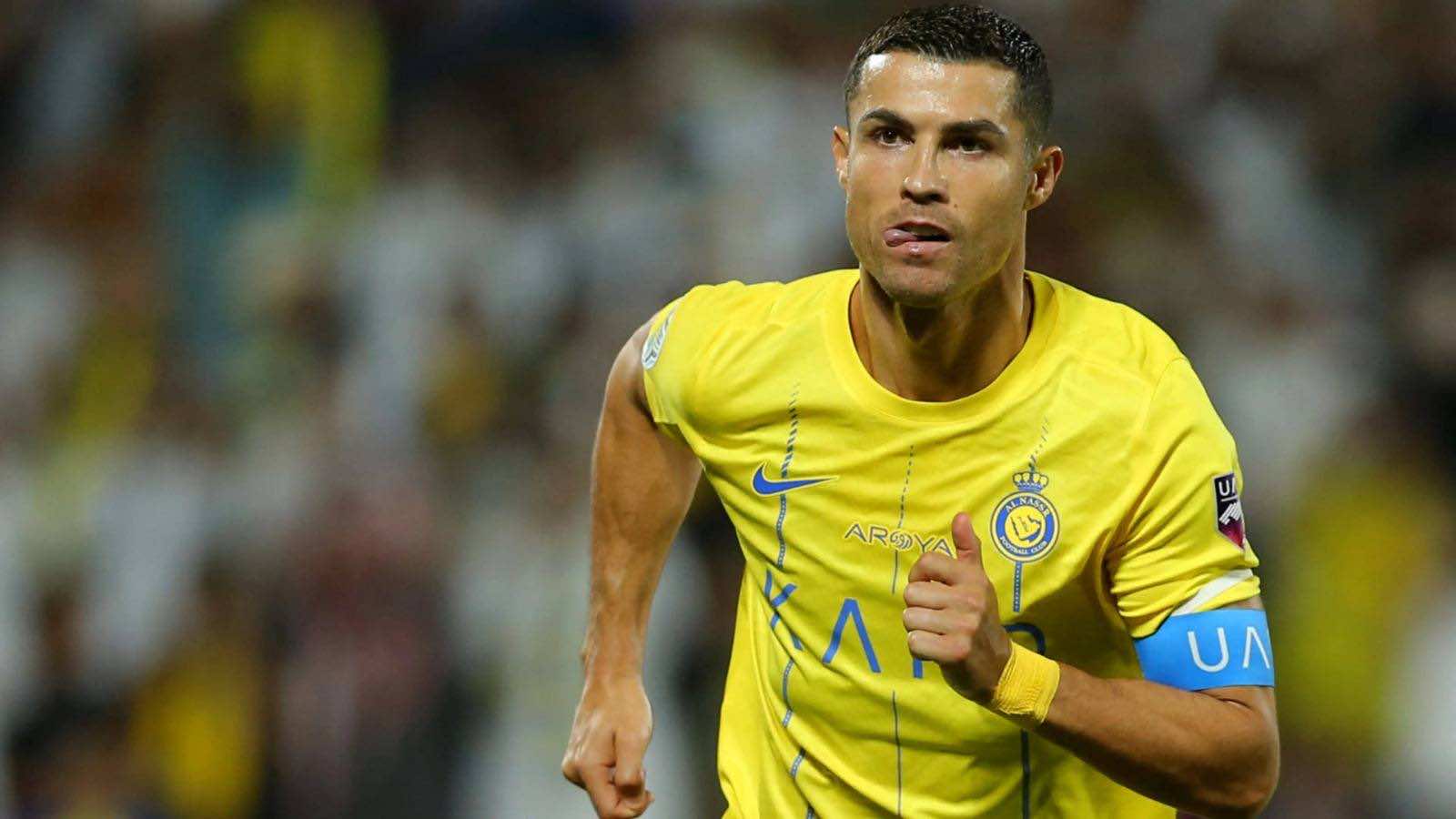 رونالدو يؤكد قرب اعتزاله اللعب