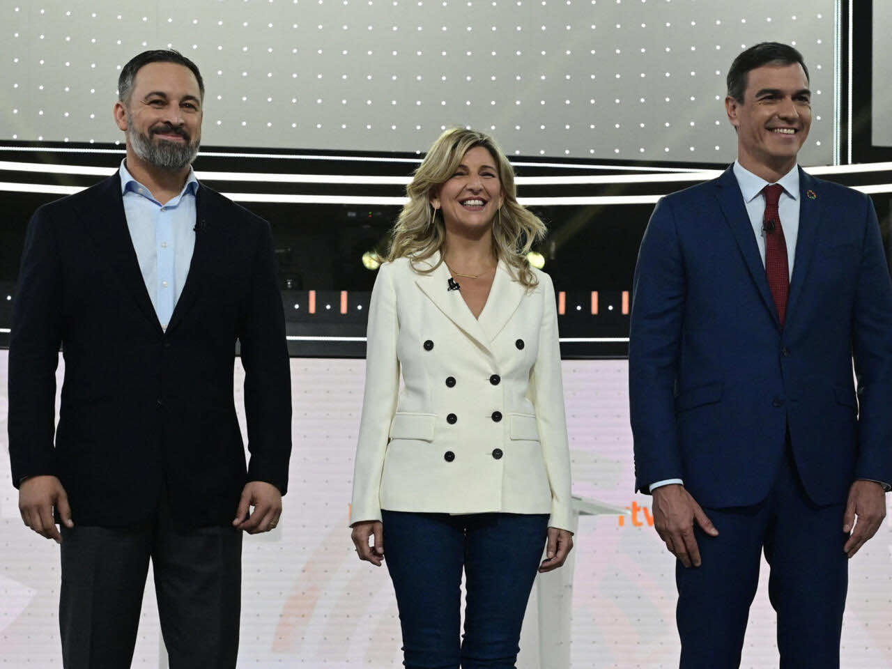 اليمين الإسباني يتقدم بفارق طفيف على اليسار في الانتخابات الأوروبية