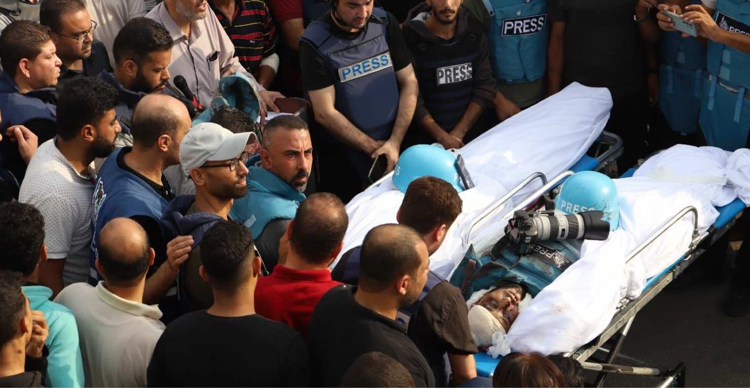ماذا تفعل خوذة ودرع في مواجهة الصواريخ!