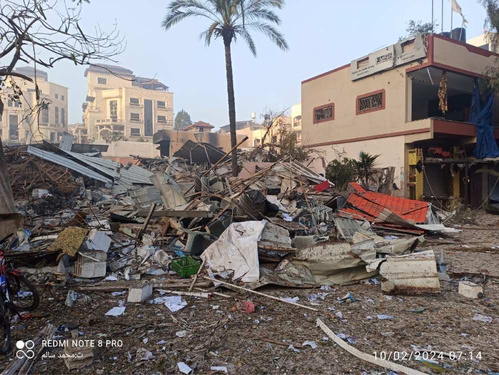 "بيت الصحافة" المهجور في غزة.. القتل والنزوح مصيرا مؤسسيه وزائريه