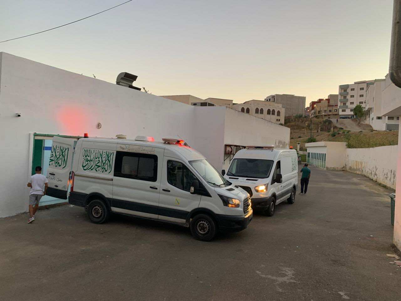 أب يذبح زوجته وأبناءه الأربعة والدرك يبحث عنه بالكلاب المدربة والدرون