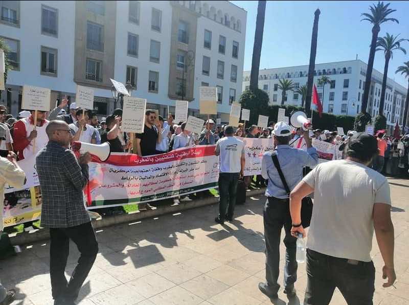التقنيون المغاربة يعلنون إضرابات وطنية متتالية مطالبين بالرفع من الأجور