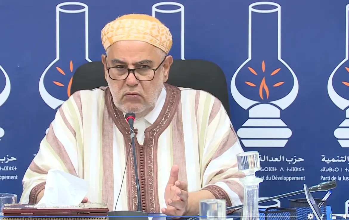 "البيجيدي" يشيد بدور الملكية في حماية الاستقرار ويدعو إلى تشكيل لجنة للتحقيق في أحداث العبور إلى سبتة
