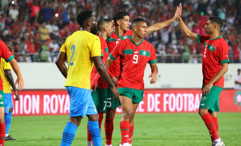 المنتخب المغربي يبحث عن انتصار أمام الغابون في ليبروفيل لم يحققه منذ نحو 22 سنة