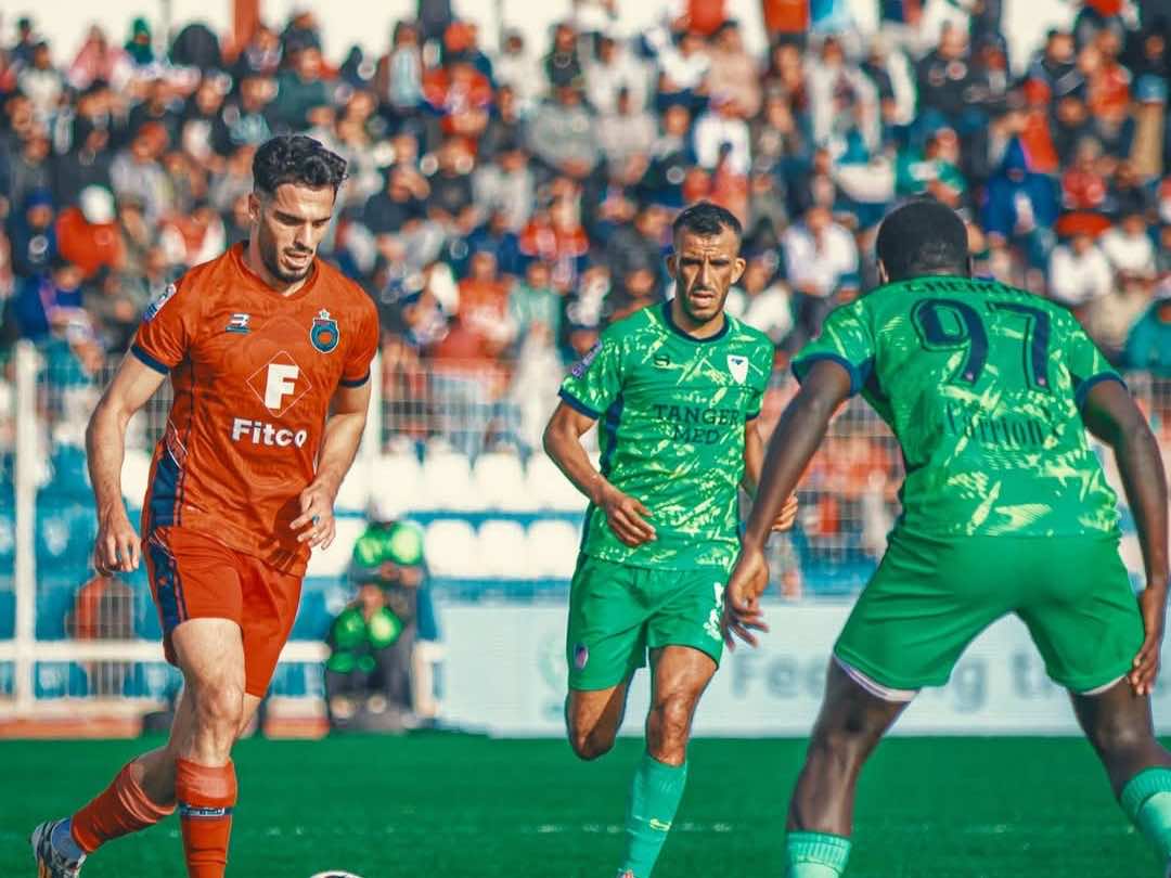 البطولة: المغرب التطواني يواصل نزيف النقاط عقب الهزيمة أمام أولمبيك آسفي