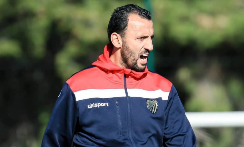 المغرب الفاسي يقرر الإبقاء على أكرم الروماني مدربا للفريق بعد تحقيقه لنتائج إيجابية منذ توليه القيادة خلفا لأرينا