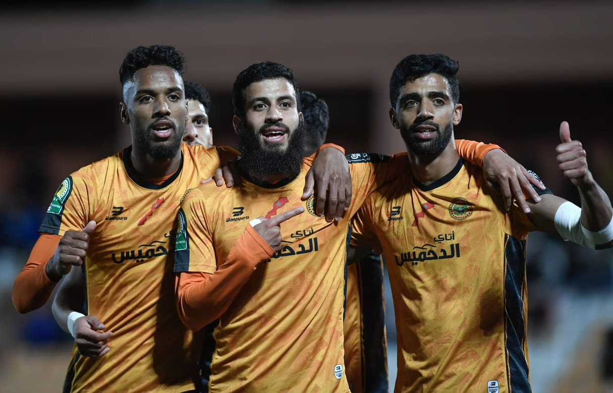 "كاف" يفرض على نهضة بركان لباس قميص خال من خريطة المغرب في مباريات كأس الكونفدرالية