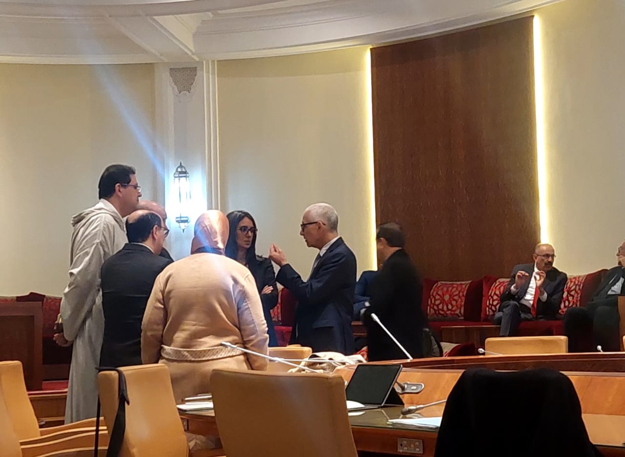 "بلوكاج" في لجنة المالية بمجلس النواب بسبب خلافات.. والبرلماني الحموني يقسم ألا يعقد الاجتماع "ولو على جثتي"