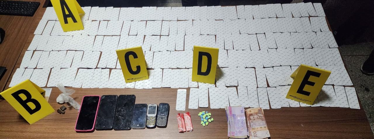 ضبط 3077 قرص مهلوس بعد تفتيش سيارة بنقطة مراقبة مرورية مدخل القنيطرة