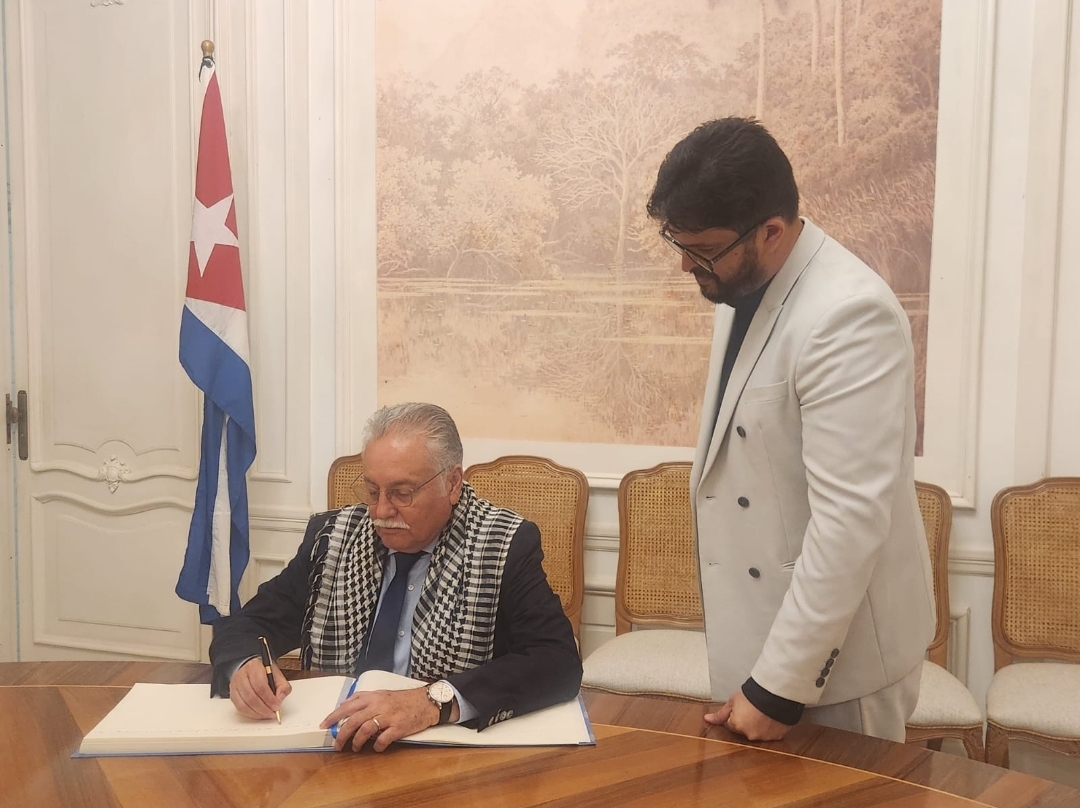 بنعبد الله يحضى باستقبال حار في كوبا ويناقش تطورات القضية الفلسطينية والحصار الأمريكي على هافانا