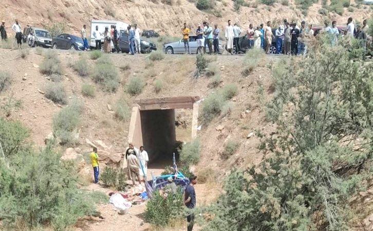 وكيل الملك بقلعة السراغنة يعلن فتح تحقيق في حادثة سير جماعة سور العز التي أودت بحياة 7 أشخاص 