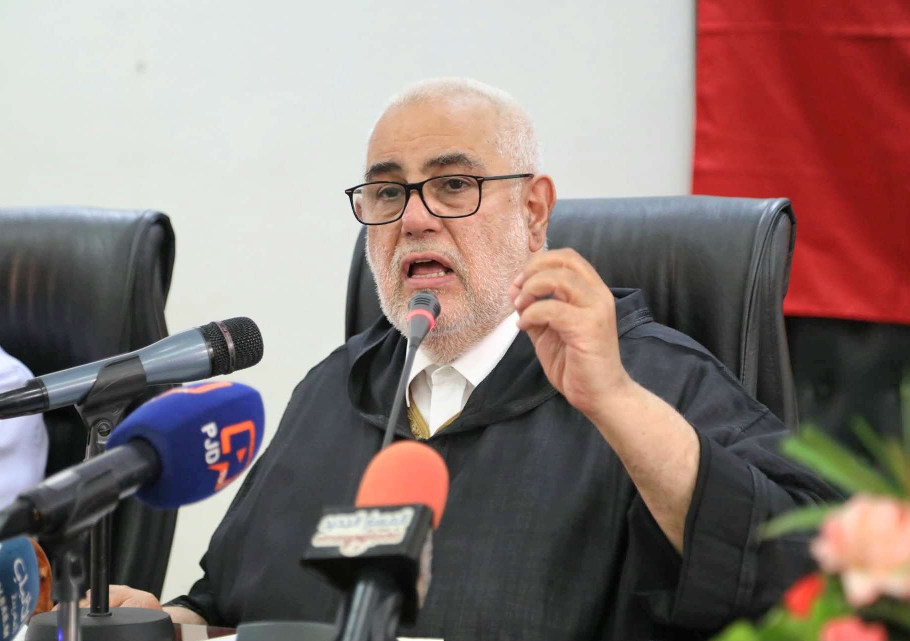بنكيران: لا يمكن إصلاح الشأن العام بالفاسدين والديمقراطية غائبة عن الواقع السياسي
