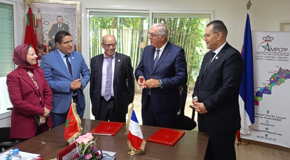المغرب وفرنسا يعززان التعاون اللامركزي من خلال شراكة بين جمعيتي رؤساء مجالس الأقاليم