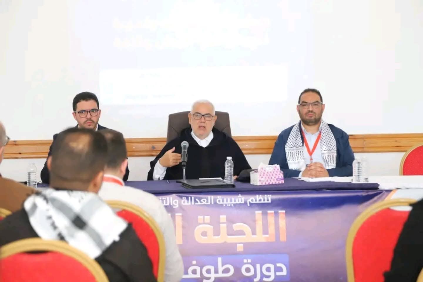 شبيبة "البيجيدي" تُدين إقدام الحكومة على إلغاء نظام التأمين الصحي للطلبة وتصف ذلك بـ"التحايل المرفوض"