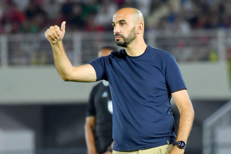 الركراكي يترقب انتقالات لاعبي المنتخب المغربي خلال "الميركاتو" قبيل مباراتي النيجر والكونغو