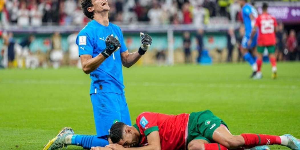 حكيمي ضمن المرشحين للكرة الذهبية 2025 وبونو ينافس على جائزة "ياشين" لأفضل حارس