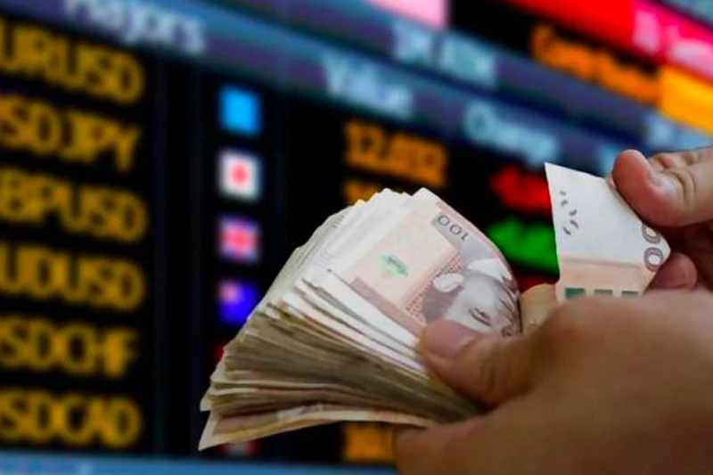 ارتفاع سعر صرف الدرهم  مقابل الأورو والدولار مع نهاية يوليوز وفقا لبنك المغرب