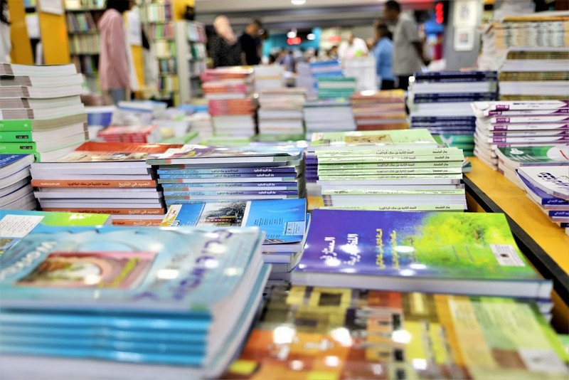 رابطة الكتبيين بالمغرب تحذر من تخفيضات "باطلة" على الكتب واللوازم المدرسية