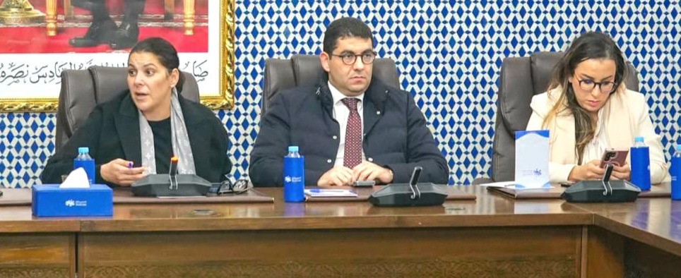 ""البام" يدعو إلى الابتعاد عن "استغلال" فاجعة فاس و"الخلط وتصفية الحسابات" مع وزيره الوصي على الصحافة