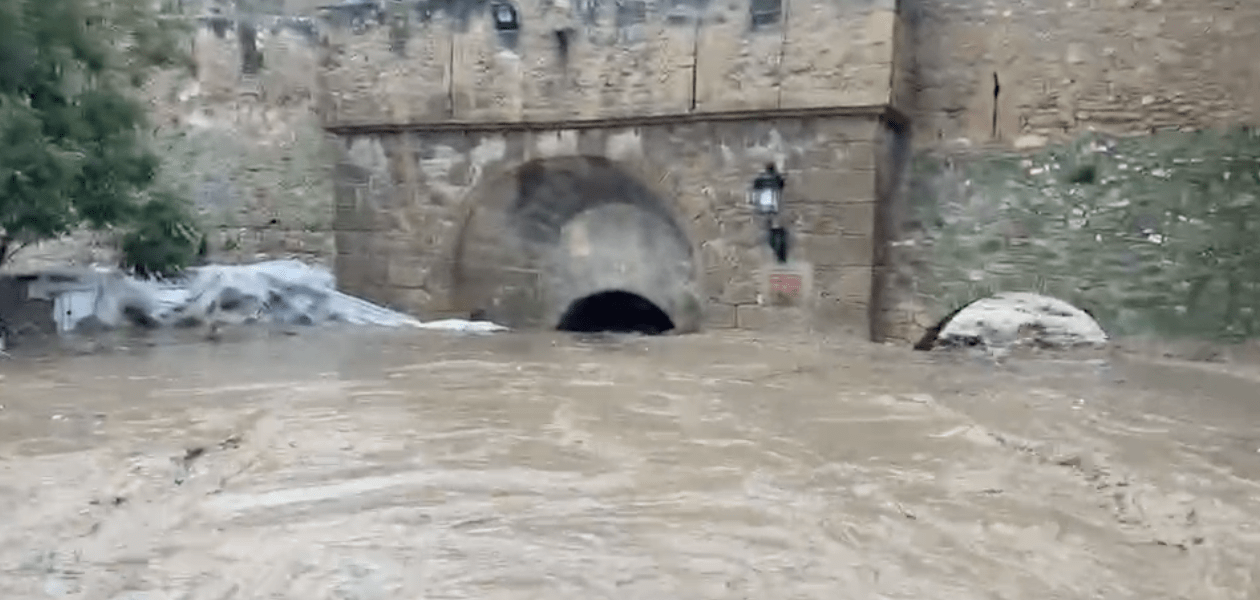 عاجل .. حصيلة الوفيات جراء الأمطار الطوفانية بآسفي تقفز  إلى 14 حالة وفاة وإسعاف 32 شخصا مصابا